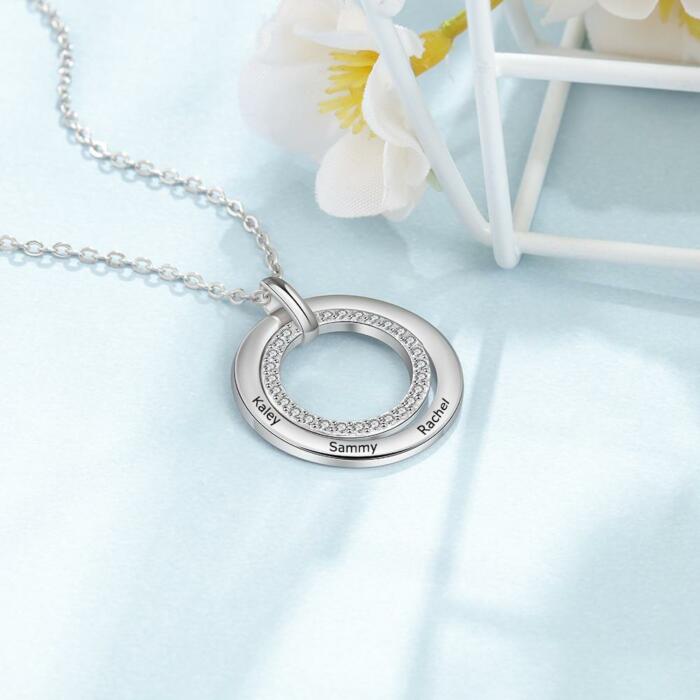 Beautiful Zirconia Inlaid Necklace for Women, Classic Round Pendant Style Necklace, 3-Name Engraving Pendant for Women