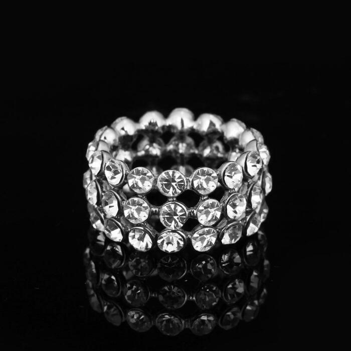 Luxurious Zinc Alloy Rhodium Plated Rings for Women with 3 Rows of Shiny White Cubic Zirconia Stones – Trendy Jewelry Gift