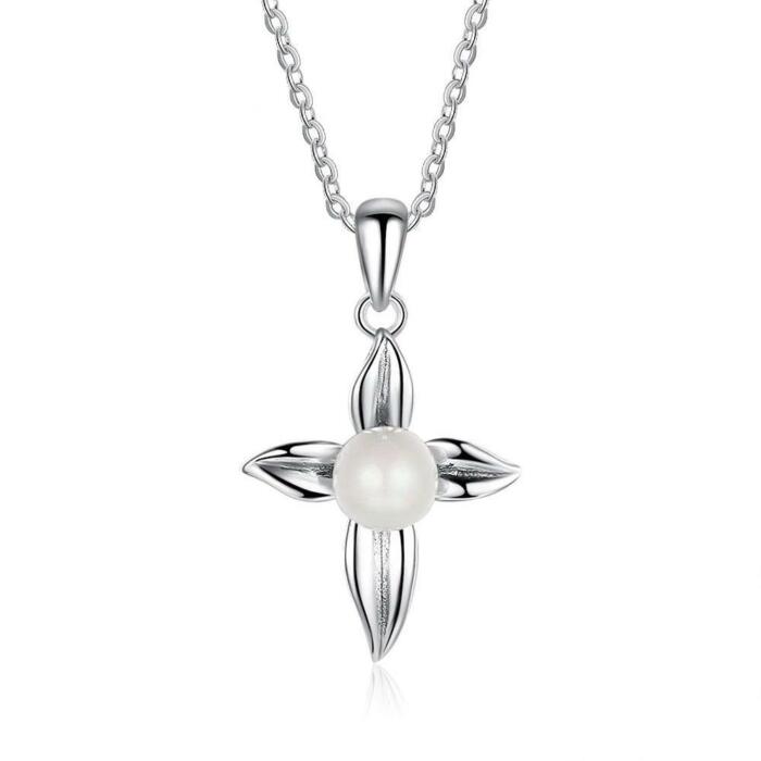 Cross Patterned Silver Pearl Pendant Necklace