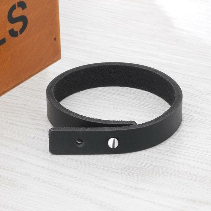 Genuine Leather Trendy Bracelets for Men - Engravable Black Wristbands
