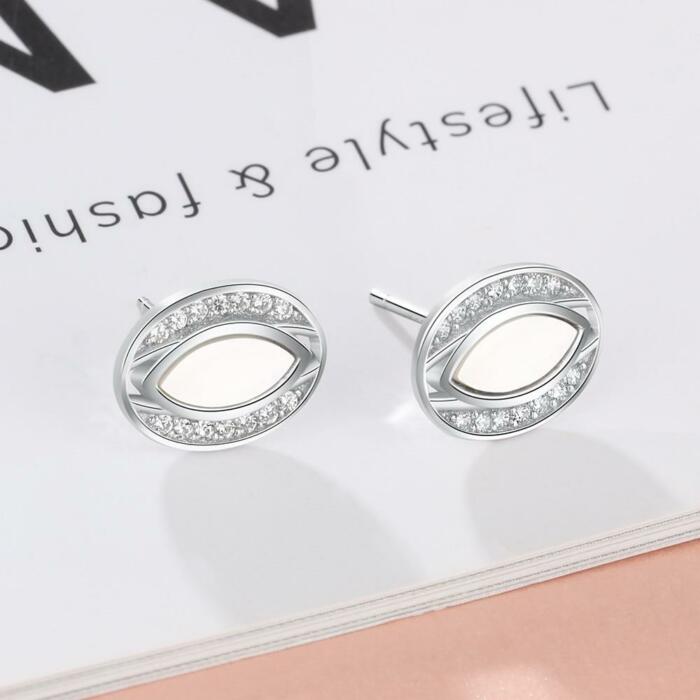 Trendy Silver Stud Pearl Oyster Earrings - Oval-Shaped Earrings